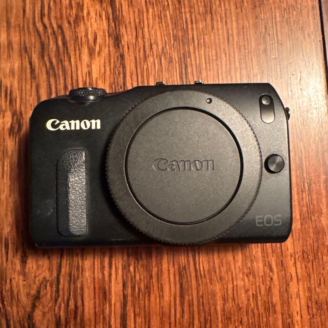 Canon EOS M ダブルレンズキット