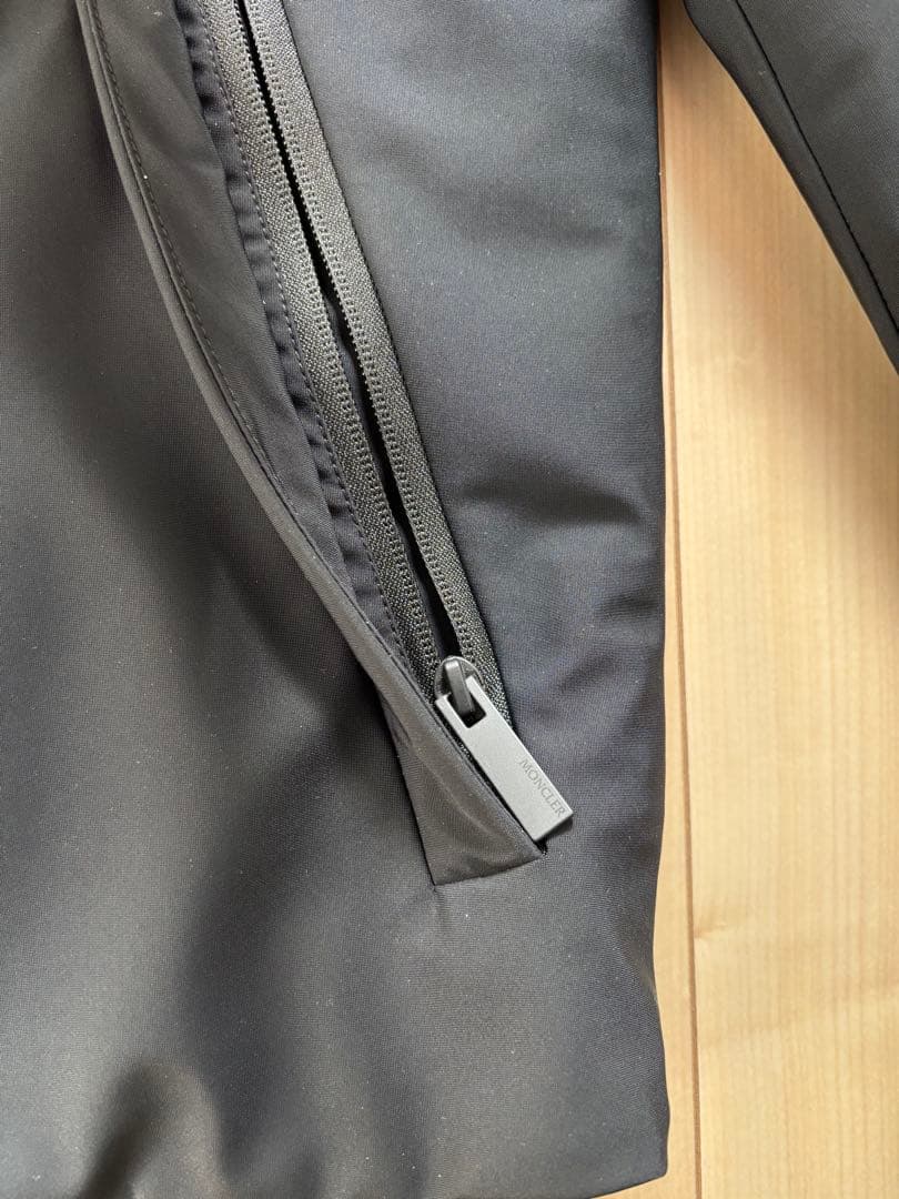 MONCLER モンクレール ダウンジャケット LIORET サイズ0