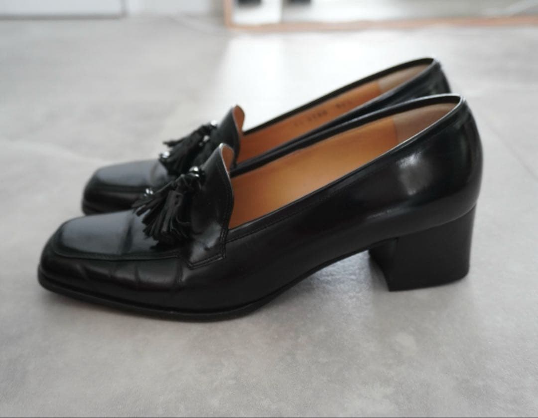 Celine 黒 タッセル付きローファー 中ヒール　36.5 23-23.5cm