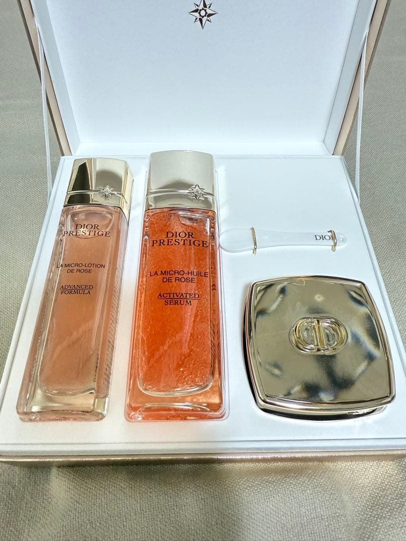 DiorプレステージマイクロユイルRセラムホリデーコフレ美容液　ミニクリーム付き