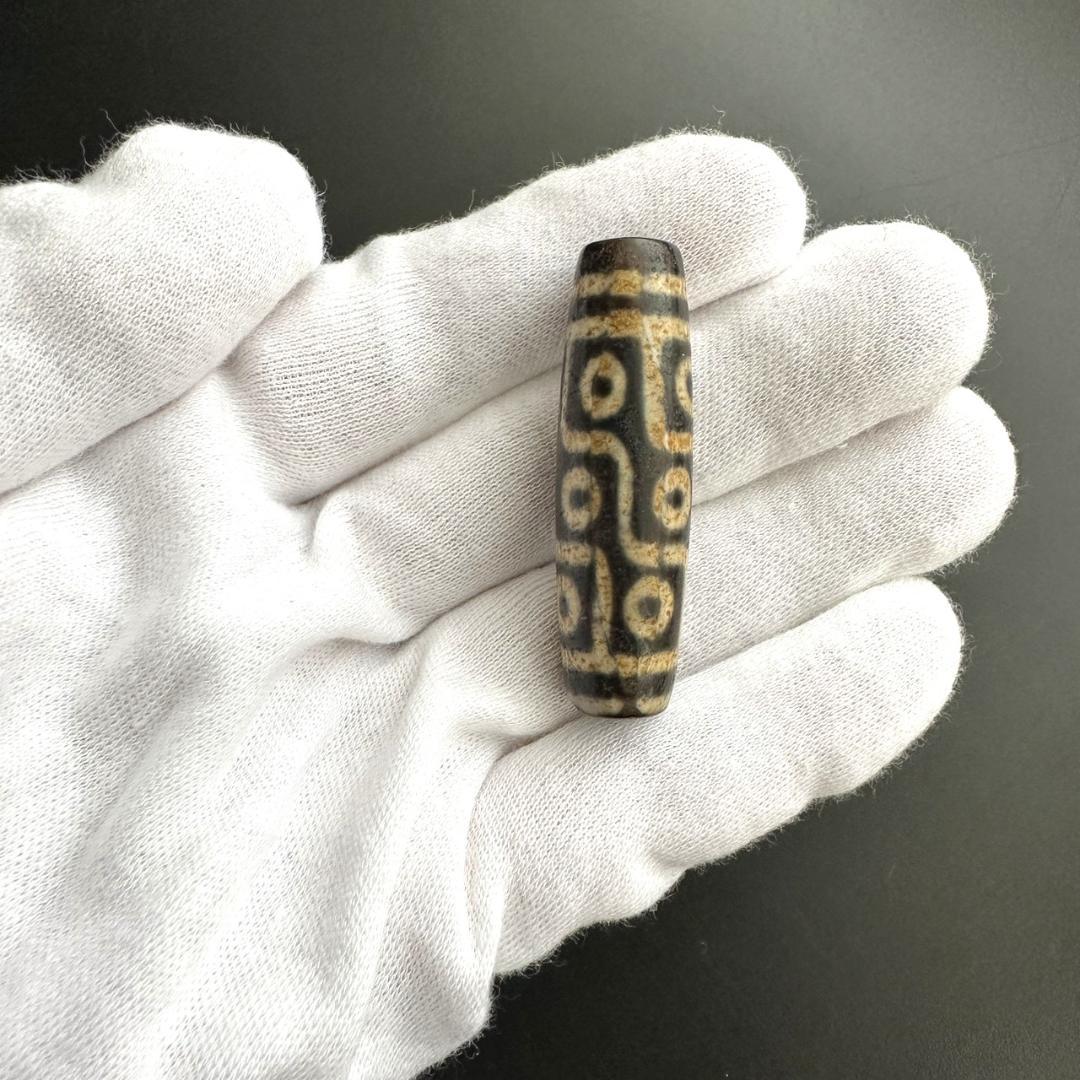 九眼老天珠 dzi 瑪瑙 チベタン/ジー ビーズ とんぼ玉 お守 ９眼 1471