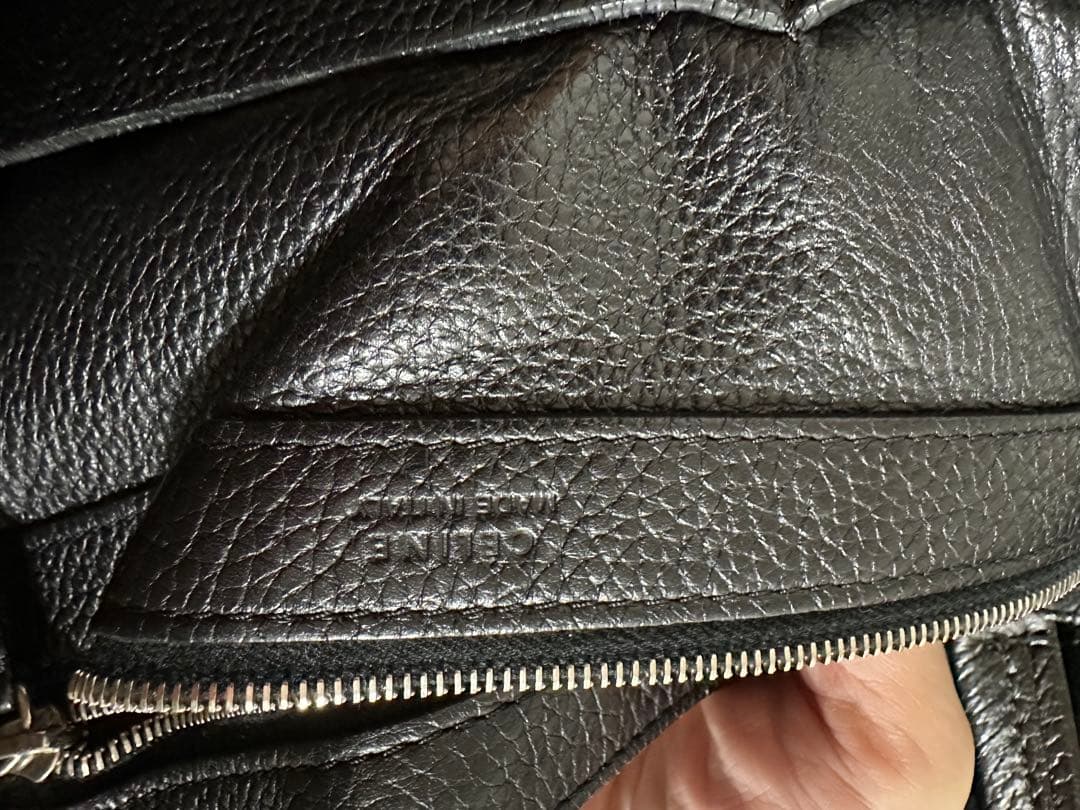 セリーヌ 黒　型崩れあり、内側補修あり　内ポケット片方取れ