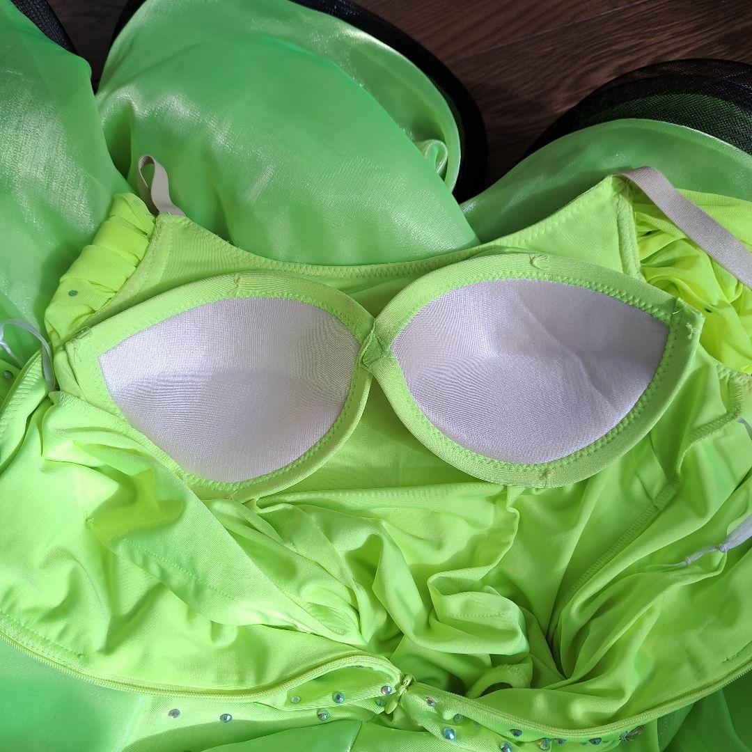 社交ダンス　ラテン蛍光イエローグリーンドレス　チョーカースワロフスキーベルト付き