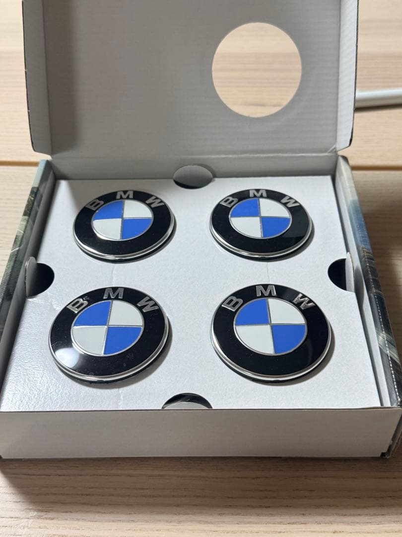  エンブレム　純正　正規品　フロント　リア　ホイール