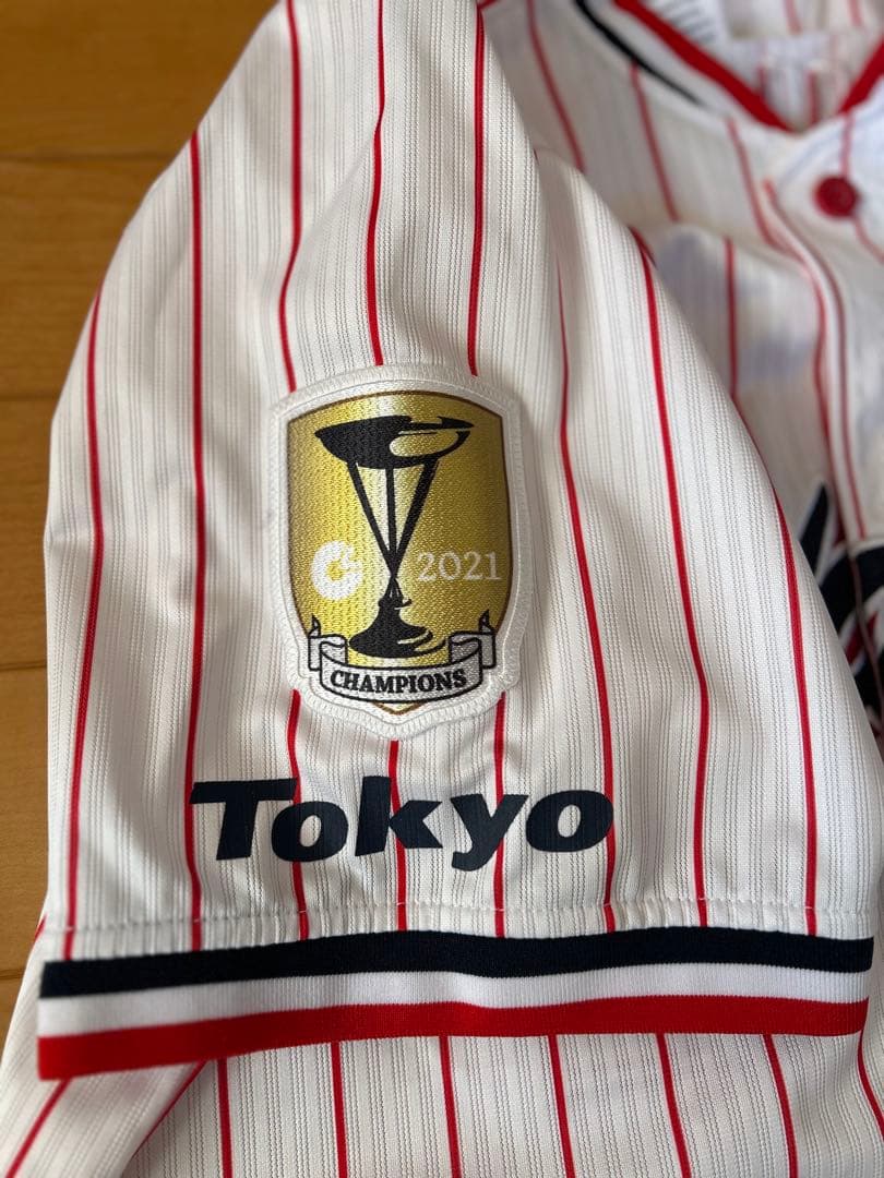 値下げ‼️東京ヤクルトスワローズ　優勝ワッペン付きユニフォーム奥川恭伸Ｍ