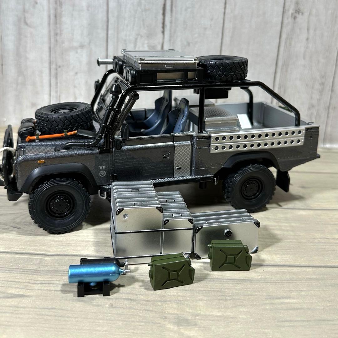 ランドローバー ディフェンダー ムービーエディション 「トゥームレイダー」