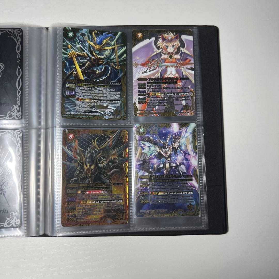 バトスピ、カード＋ファインダー　 ＋引退品のカードなど何百枚あります