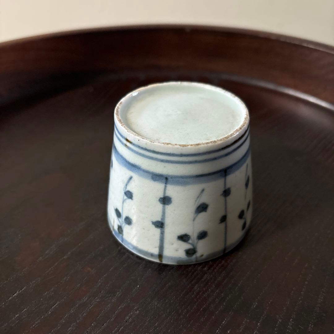 古伊万里染付　格子縞　蔓草文　④蕎麦猪口　江戸初期前期　アンティーク　白磁　李朝
