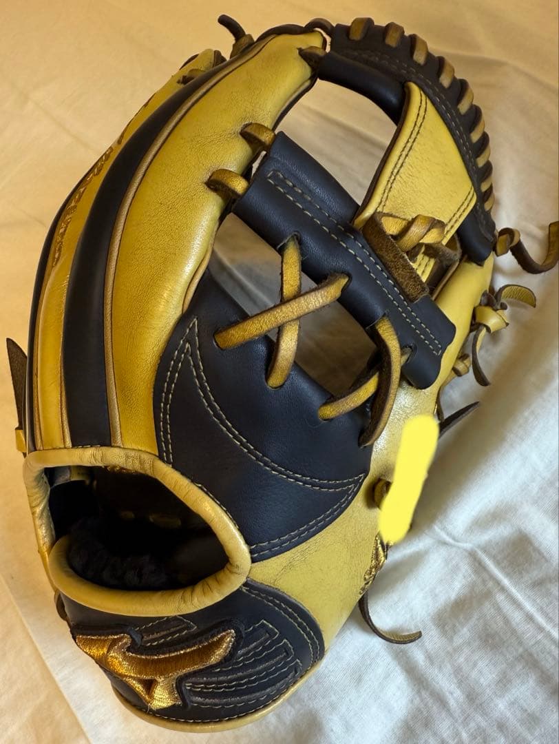 【中古/定価6.2万】ミズノプロ 内野手 坂本型グラブ 黒シャンパンイエロー
