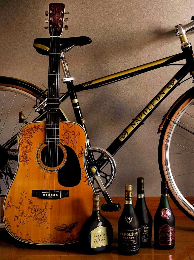 ★華やかな場面の演出で盛り立てるオブジェへの創造♪【彫刻装飾ギター】♪