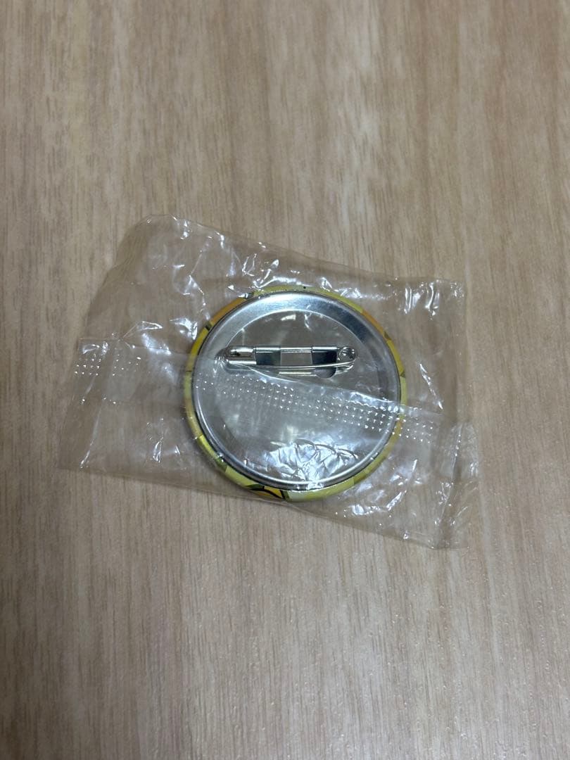 ポケモンセンター　限定　缶バッジ　ピカチュウ 2006年