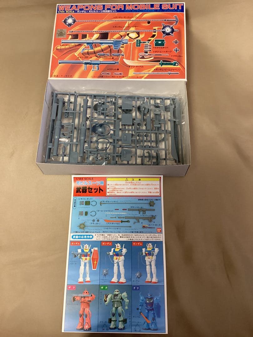 新品 赤バンダイ ガンダムプラモデル 旧キット ガンプラ 美品 10点セット