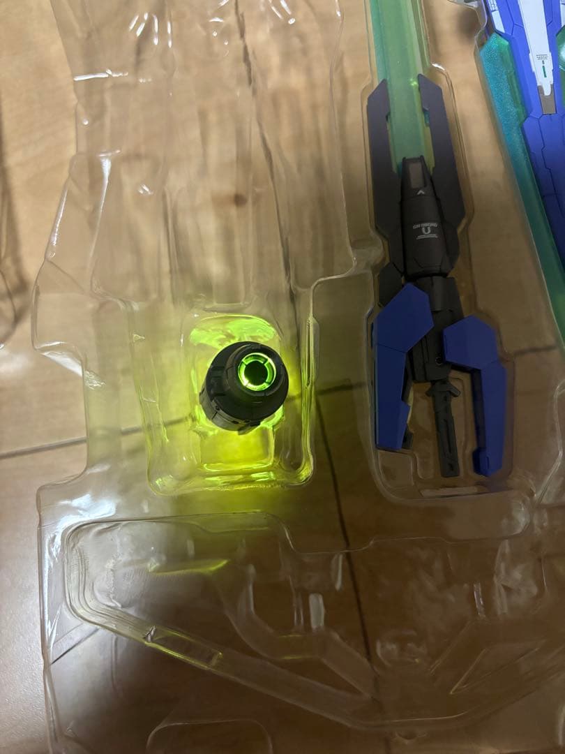 メタルビルド　ダブルオークアンタフルセイバー　L BUILD OPセット