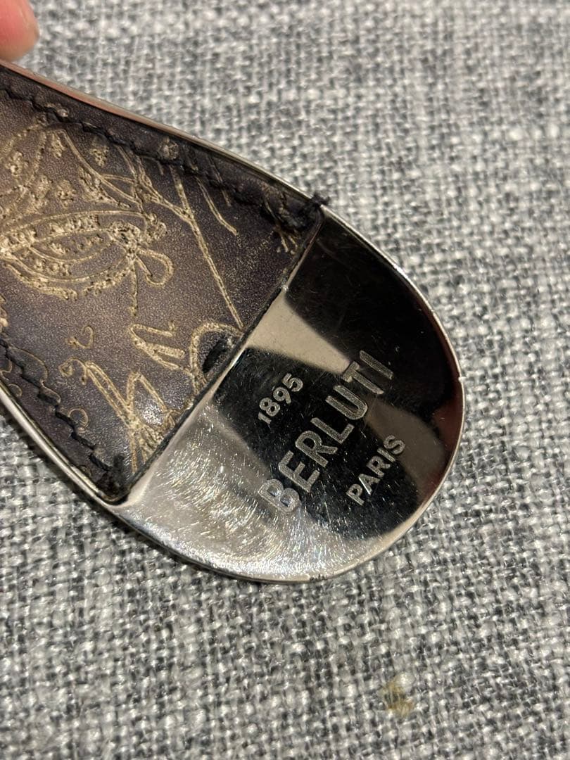 【激安大特価】Berluti シューホーン　スプーン型レザーキーホルダー