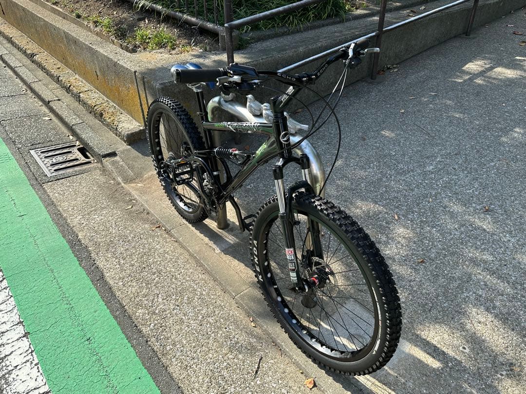 ジャイアント　カスタム　油圧ブレーキ　ホイール　ステア