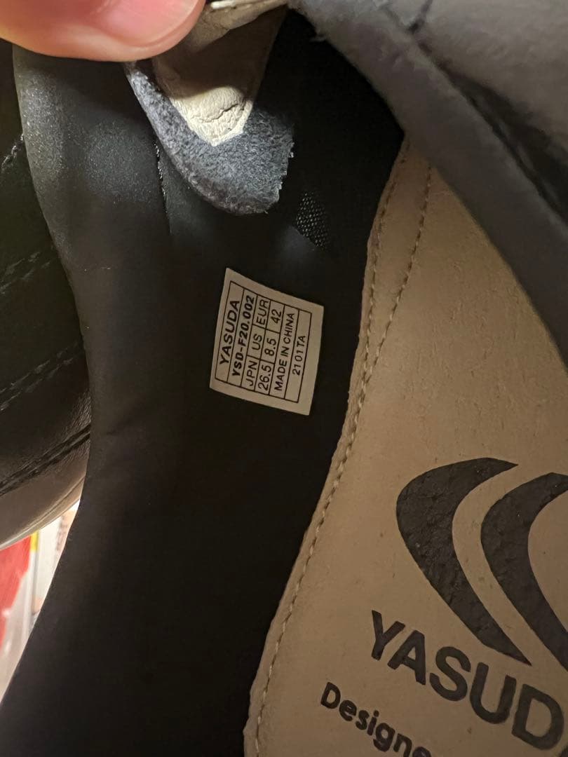 マリ様　YASUDA サッカーシューズ 黒/黄 スパイク　26.5