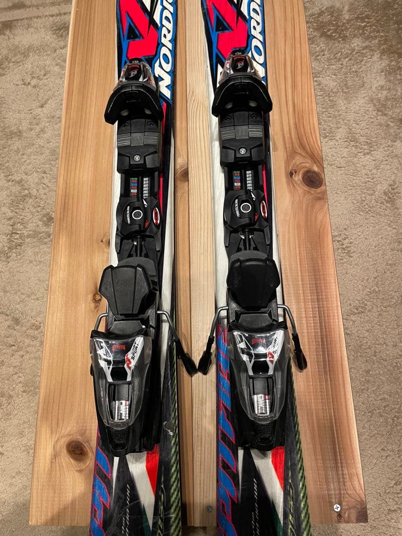 送料込み！！ノルディカ SPITFIRE 99 ショートスキー