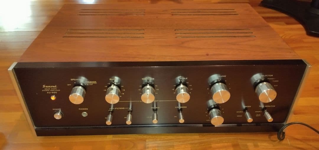 LDH様限定サンスイプリメインアンプAU666中古整備完動品