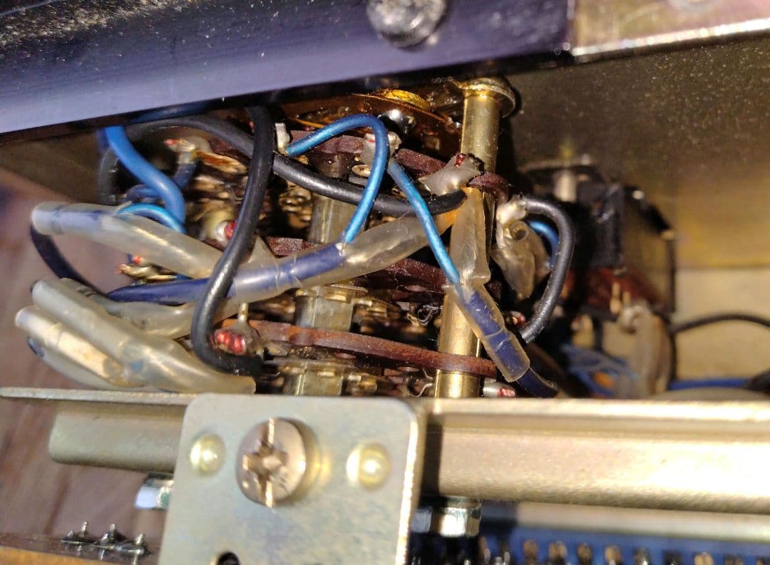 LDH様限定サンスイプリメインアンプAU666中古整備完動品