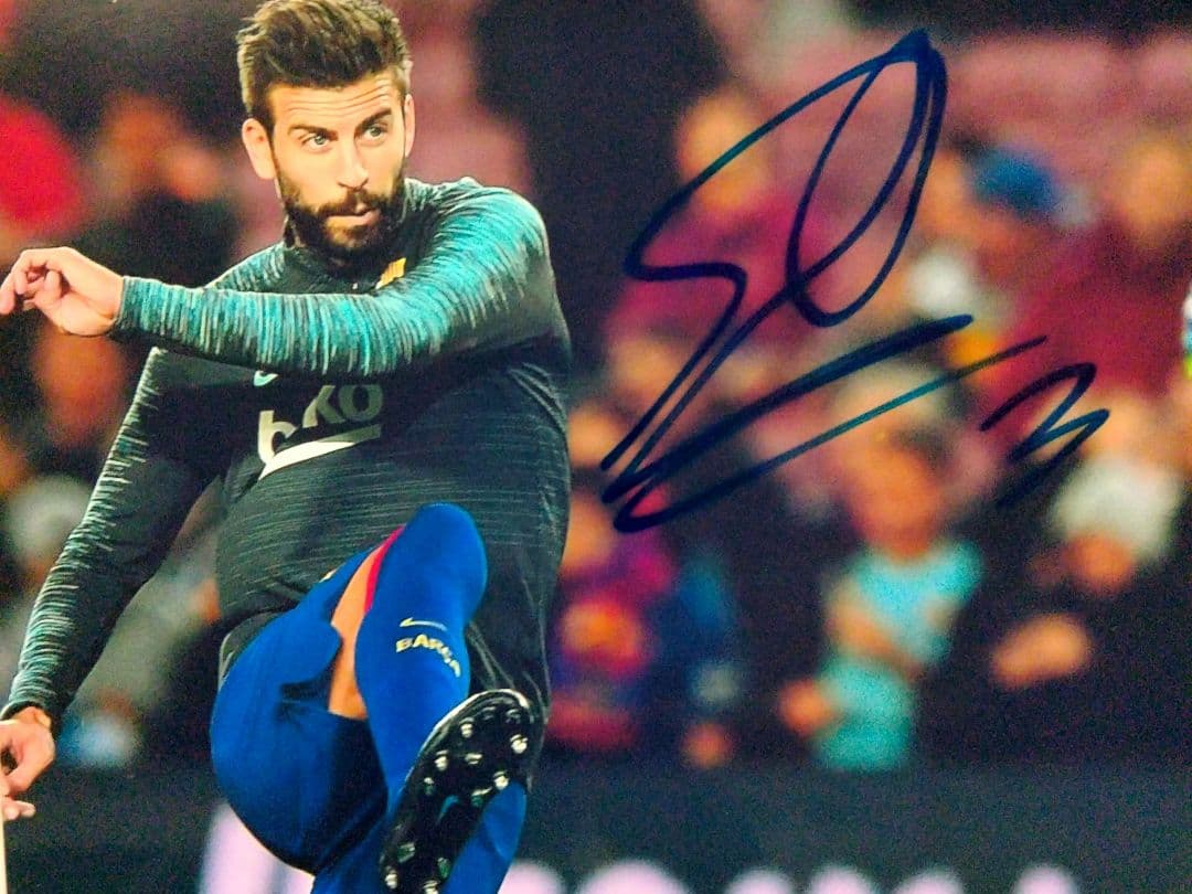 セール中…ジェラール・ピケ直筆サイン入り超 特大写真…Gerard Pique…