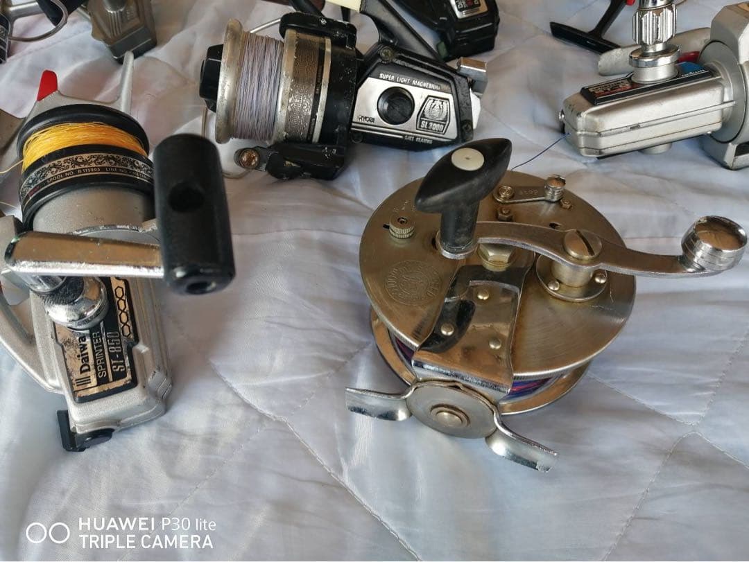 フィッシングリール 8個セット