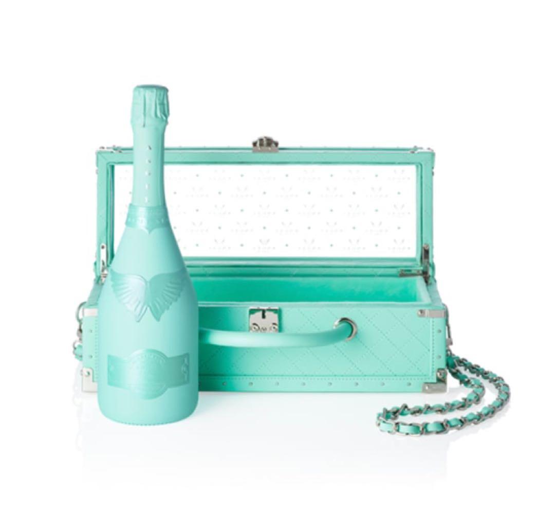 エンジェル　シャンパン　ドゥミセックエメラルドグリーンsummer限定未開封