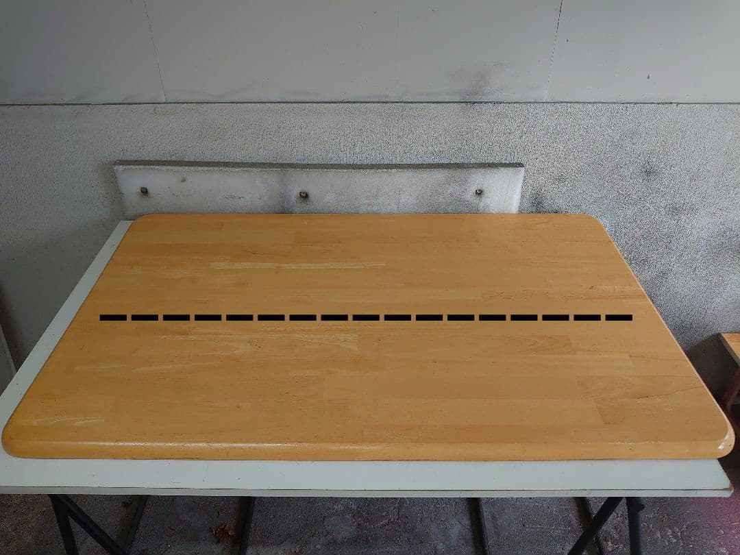 【其の37】中古テーブルを加工するパチスロ実機を2台置く台（シンプルスタンド）