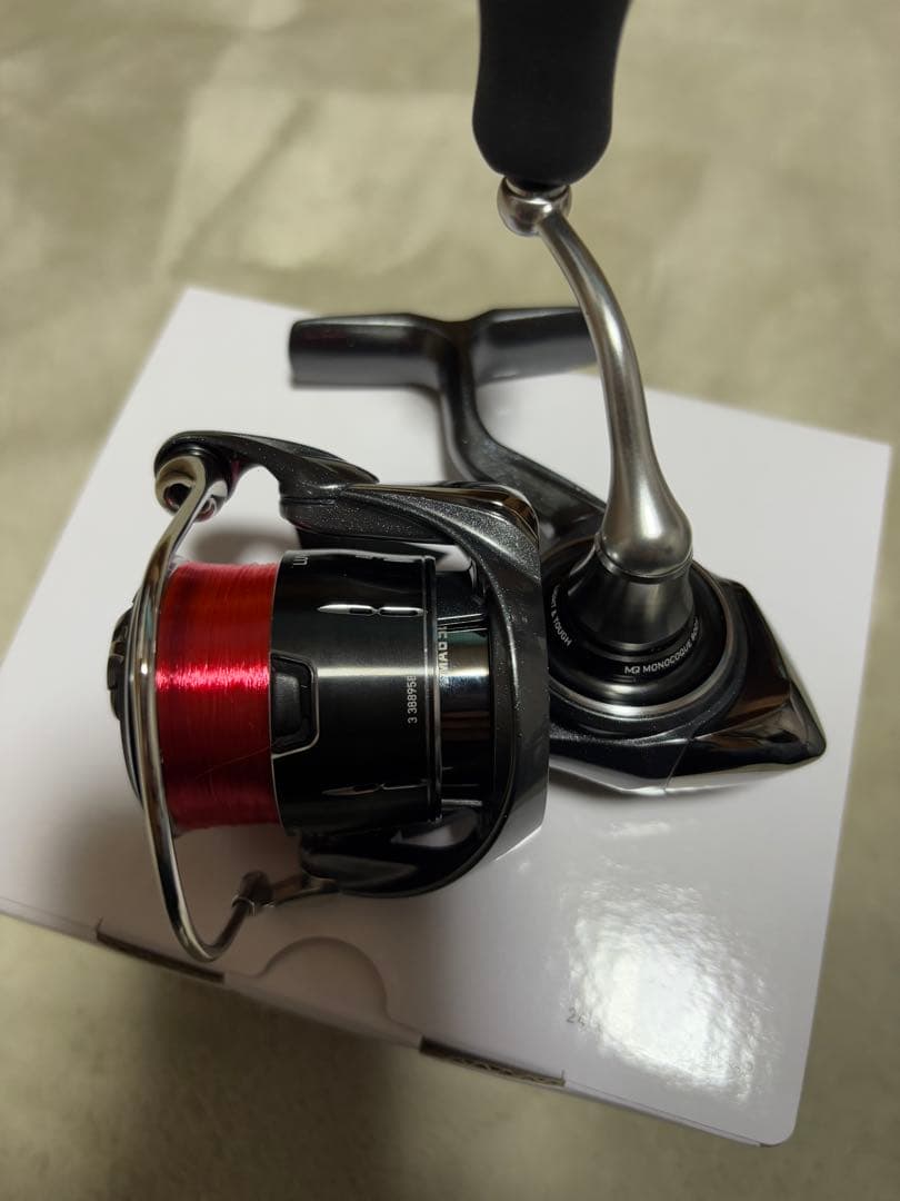 ダイワ24LUVIAS LT2000S-P 未使用