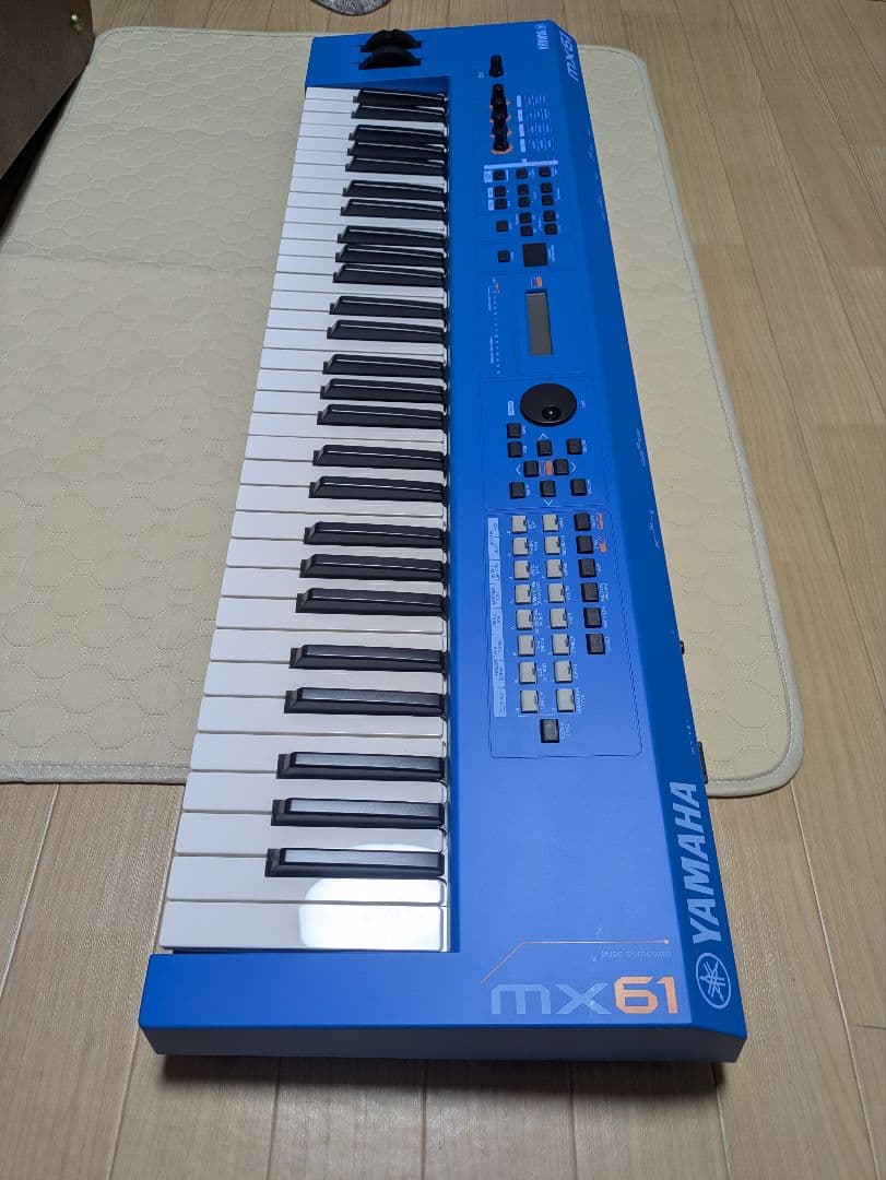 YAMAHA MX61 LIMITED EDITION ブルー