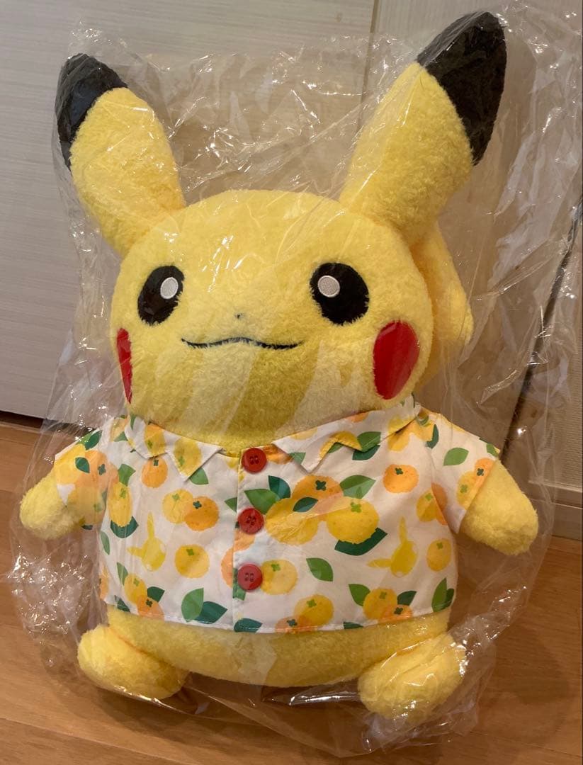 ポケモン big ピカチュウ ぬいぐるみ 韓国済州限定 チェジュ島 白シャツ