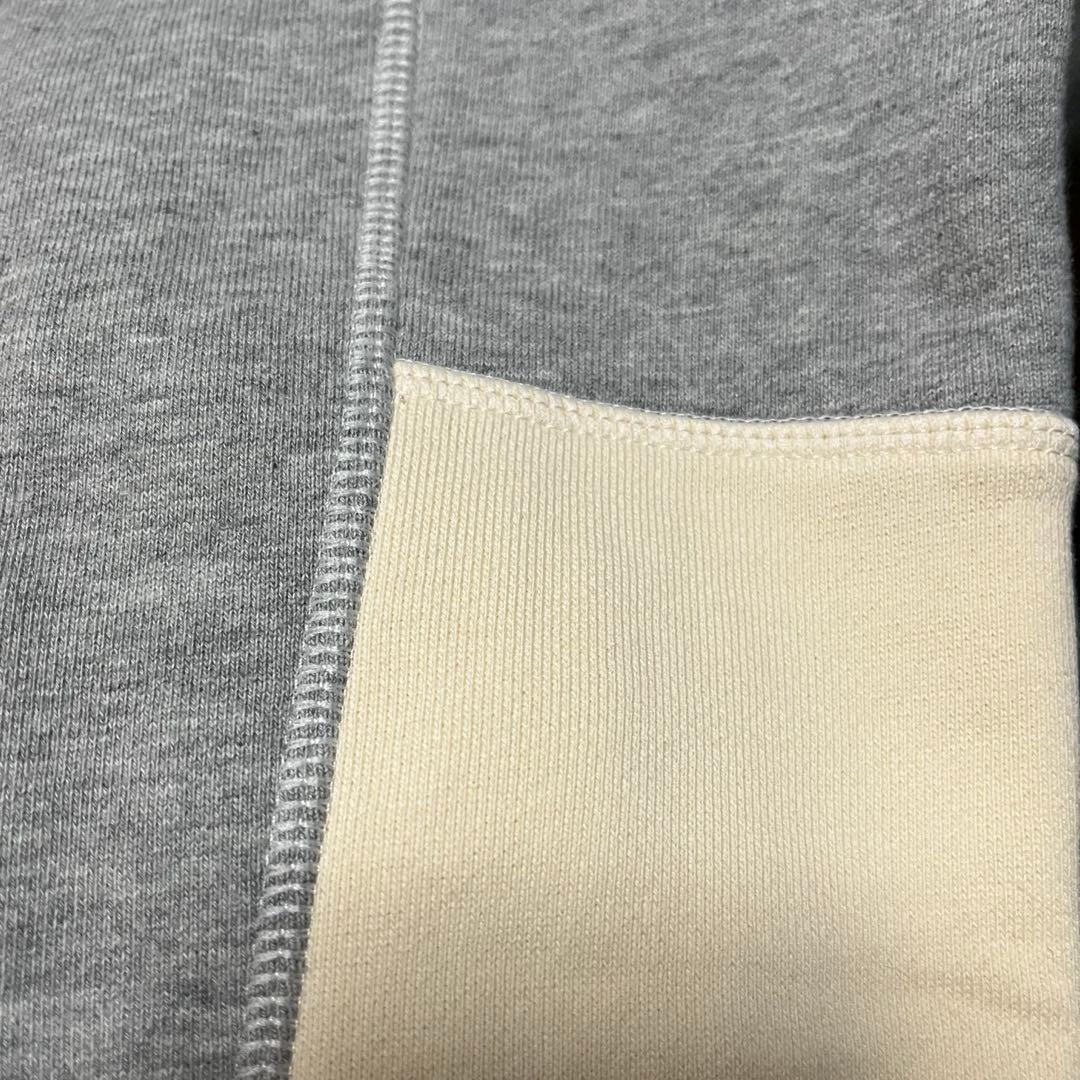 MONCLER ハイネックトレーナー　デカワッペン