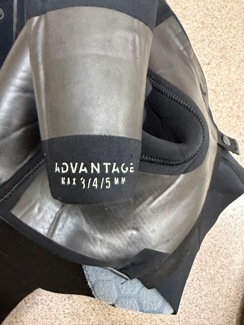 Hurley セミドライ　Mサイズ