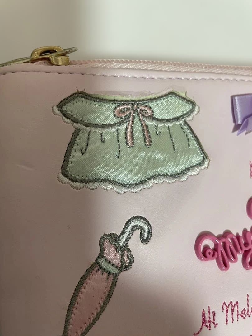 My Melody 大きめポーチ ピンクきせかえマイメロ⚠️破れあり