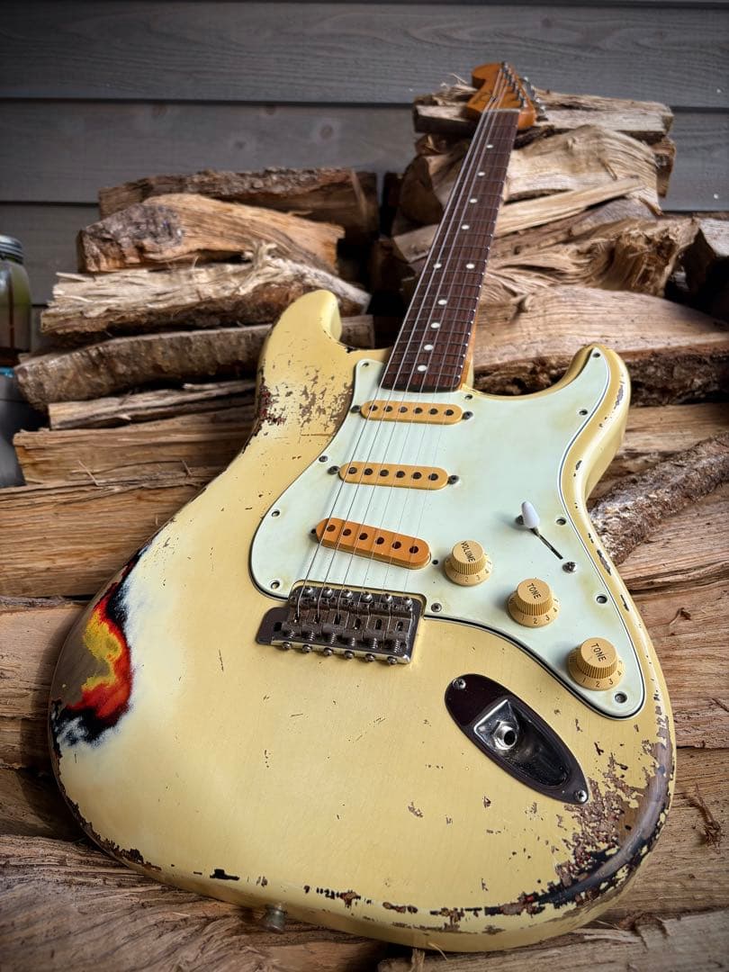 Component custom Stratocaster フルエイジド
