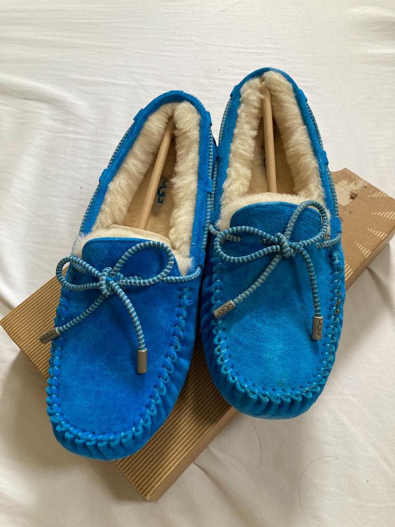 【新品未使用】UGG スエード　モカシン　ダコタ　DAKOTA 23㎝