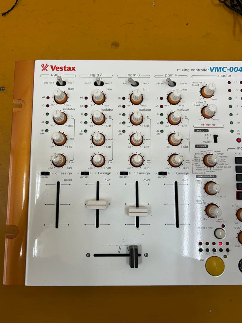 DJ機材 Vestax VMC-004FX