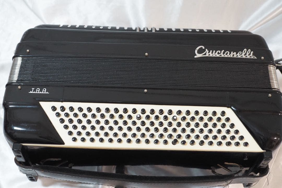 Crucianelli クルチャネッリ アコーディオン 41鍵盤120ベース