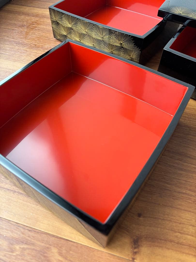 輪島塗　三段重　沈金　寿松　天然木　うるし塗装