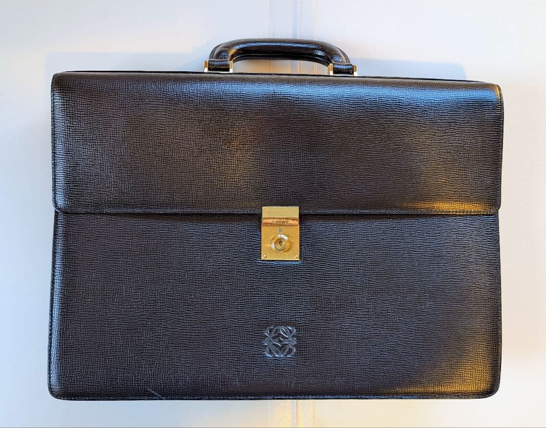 美品未使用〈LOEWEロエベビジネスバッグ アナグラム ブラックレザー〉