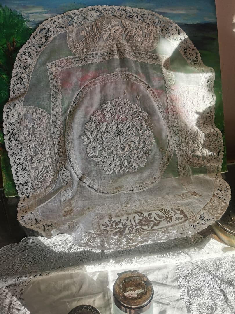 アンティーク フランス 美しい盛上刺繍 ノルマンディーレース 象牙色アイボリー