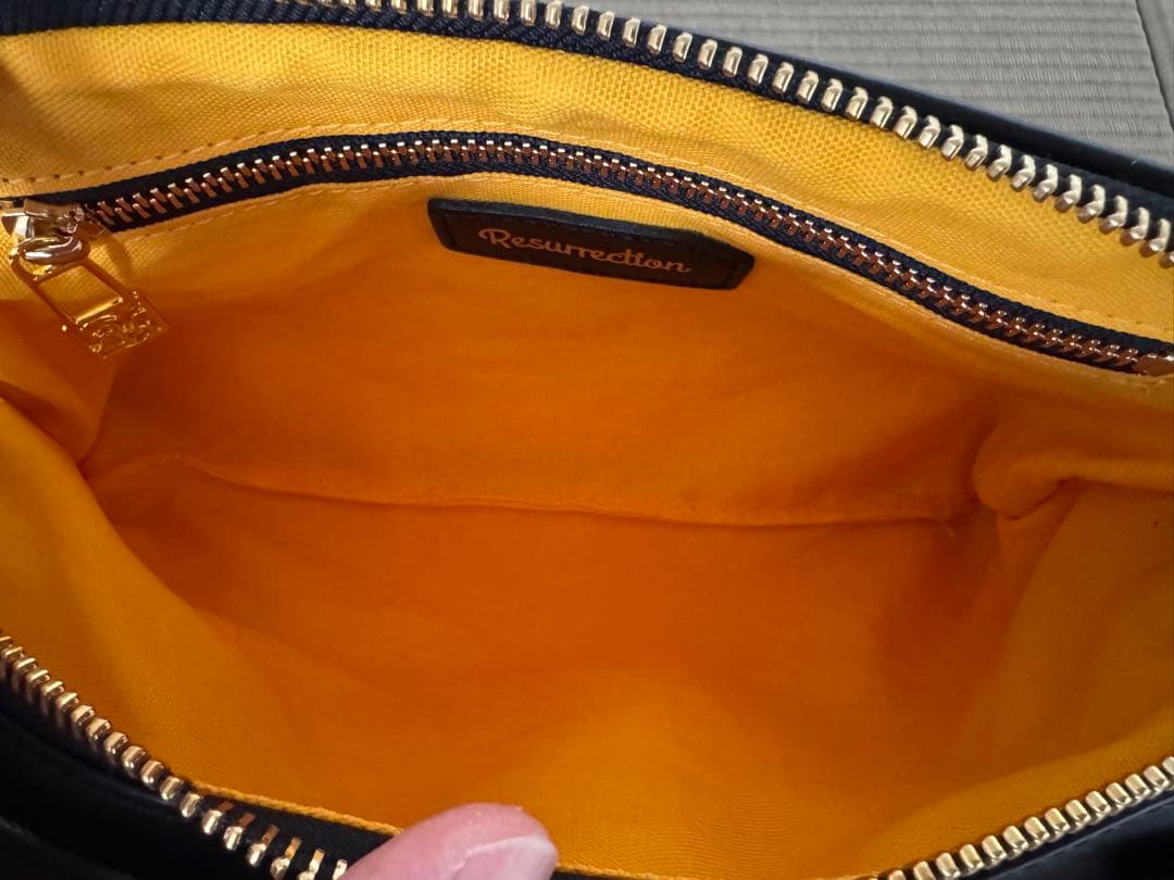 レザレクション　バッグ（ピークス）