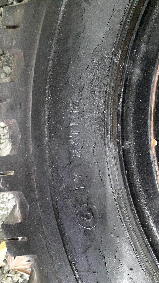 希少　鉄チン　リングホイール　ゲタタイヤ付き　ランドクルーザー70