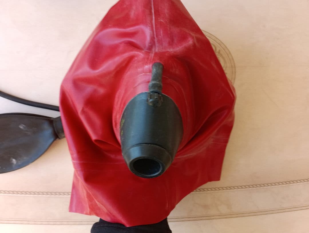 RUBBER EVA製 インフレータブルラバーマスク リブ付