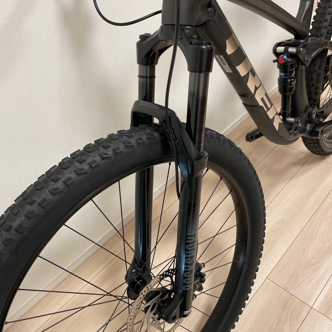TREK FUEL EX5 29 Mマウンテンバイク フルサスブラック