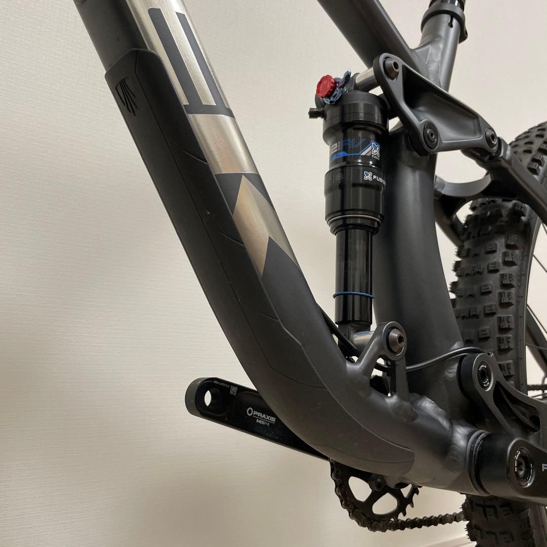 TREK FUEL EX5 29 Mマウンテンバイク フルサスブラック