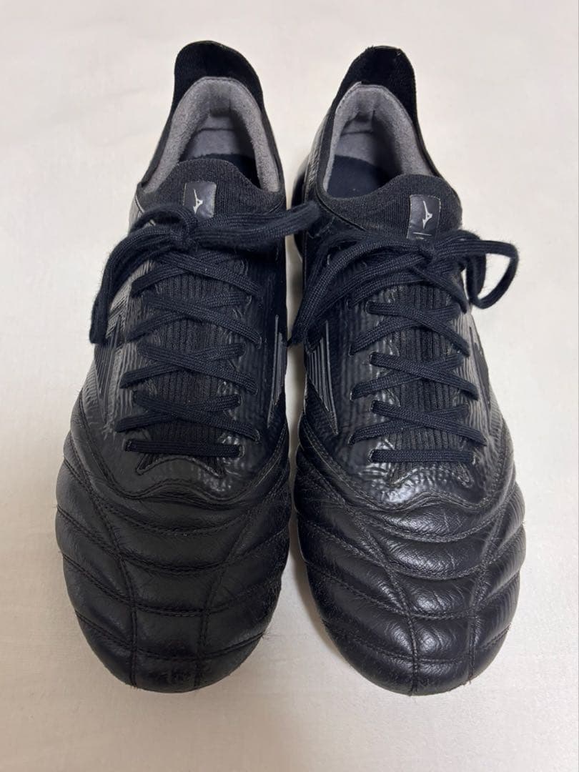 サッカースパイク　モレリアネオ3β ブラックアウト　27.5cm