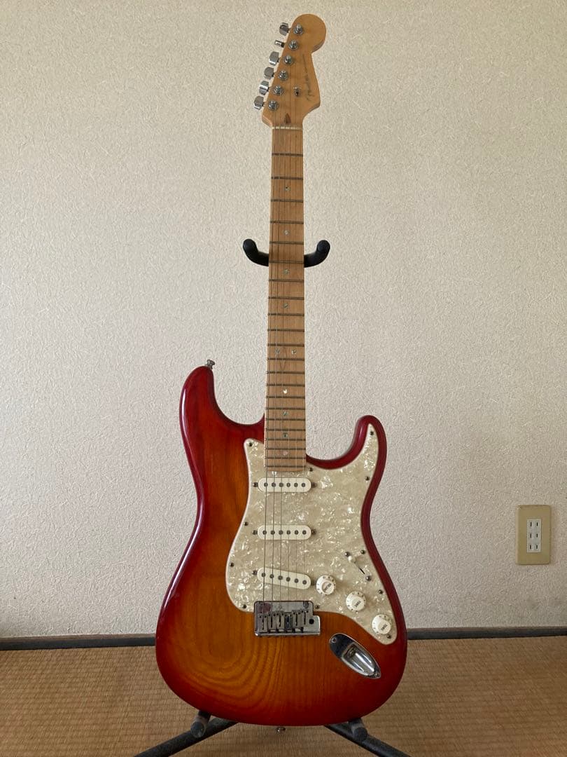 Fender USA アメリカン デラックス ストラトキャスター