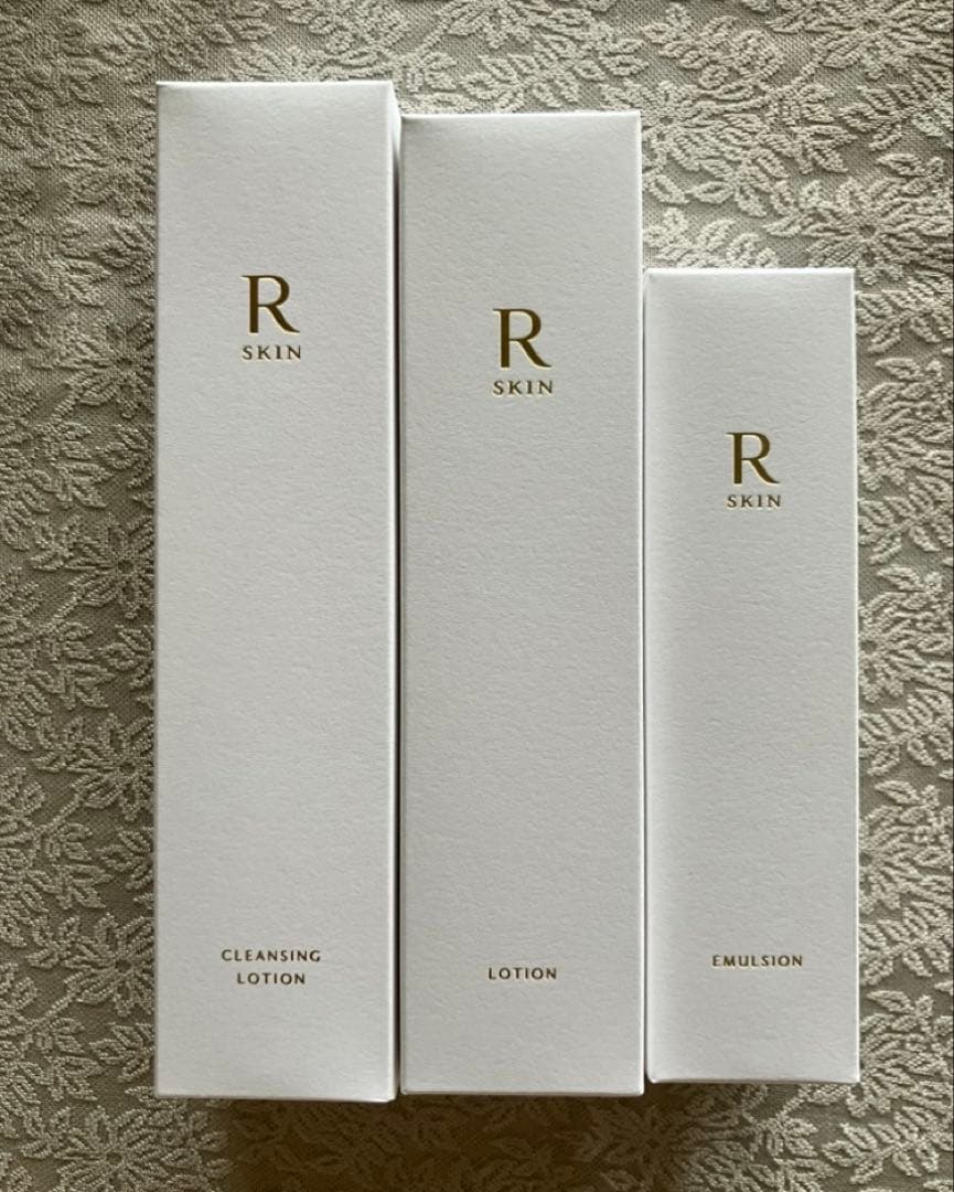 RSKINベーシックセット クレンジング・ローション・エマルジョン／アールスキン