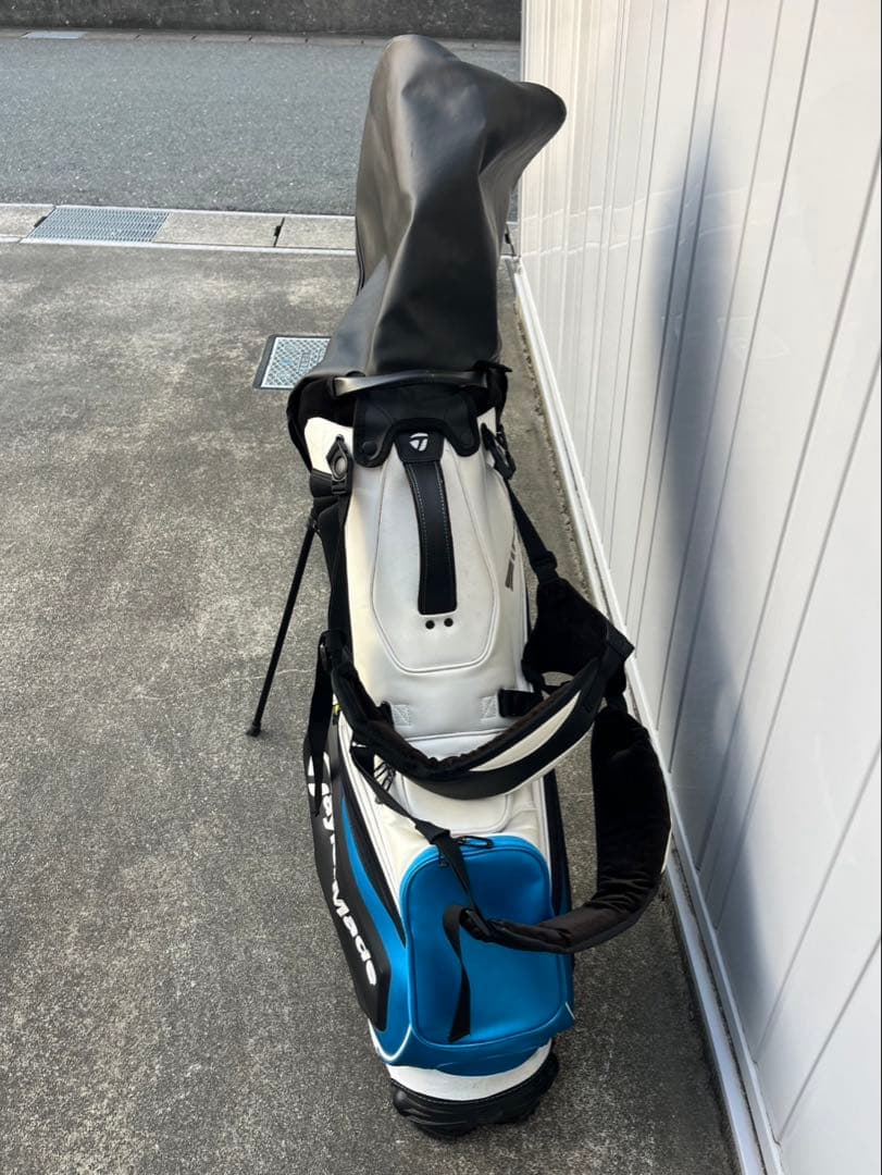 TaylorMade SIM2 キャディバッグ