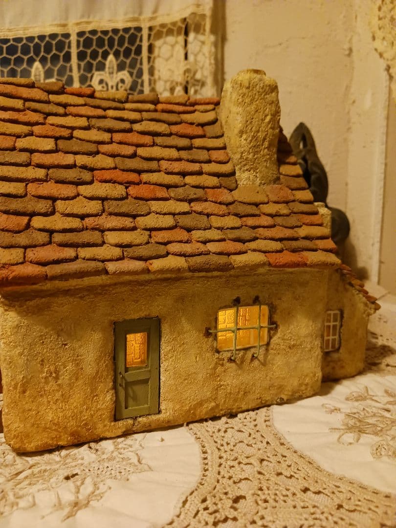 モルタルオブジェ　可愛いカフェ